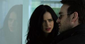 Jessica Jones’ Daredevil Return Creates Major MCU Plot Hole (& Charlie Cox Knows It)